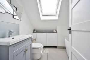 Family Bathroom- click for photo gallery